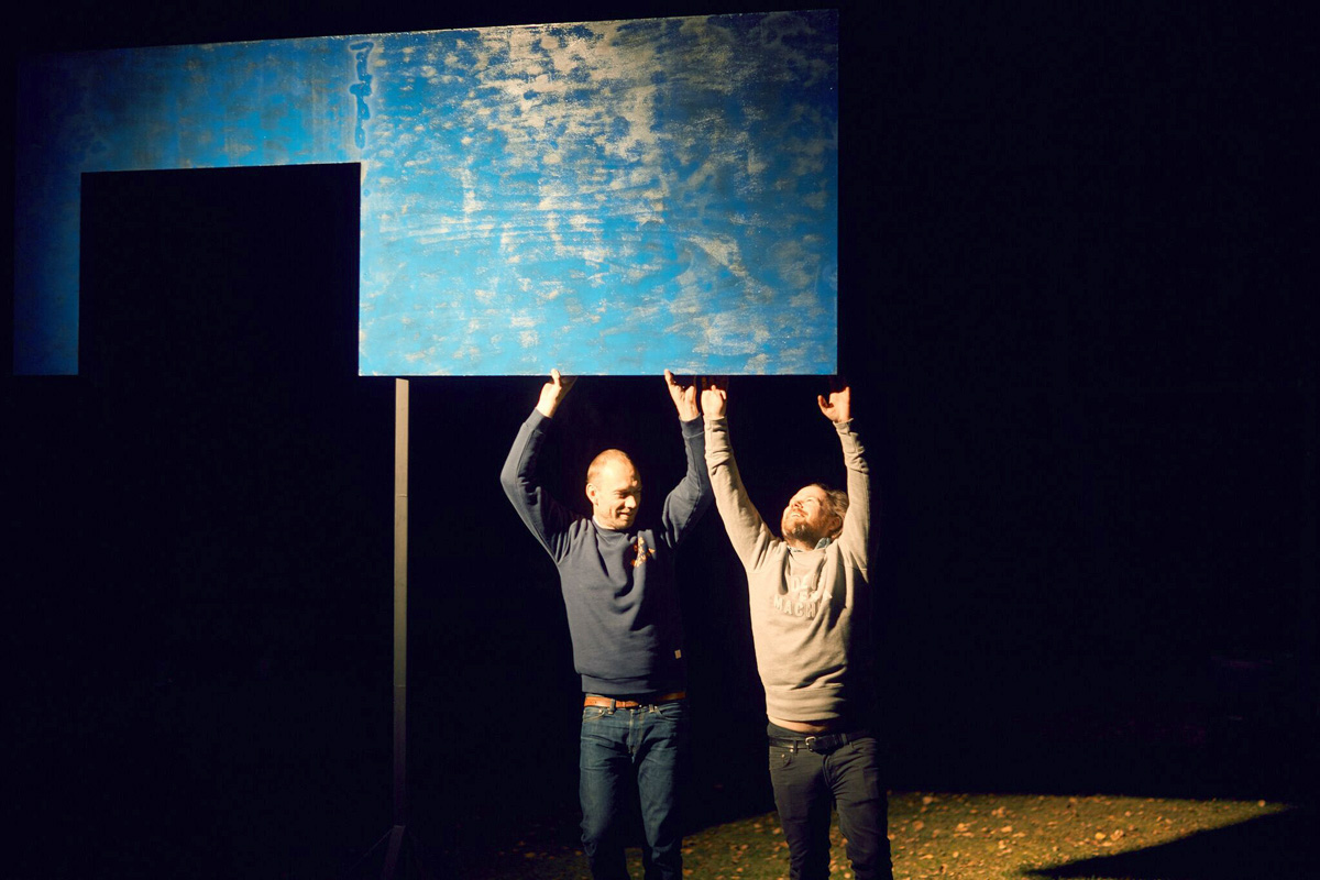 Paa den andre siden av vinden On the Other Side of the Wind Sculptural Performance Harpefoss Hotel Marius Engh Tarje Eikanger Gullaksen