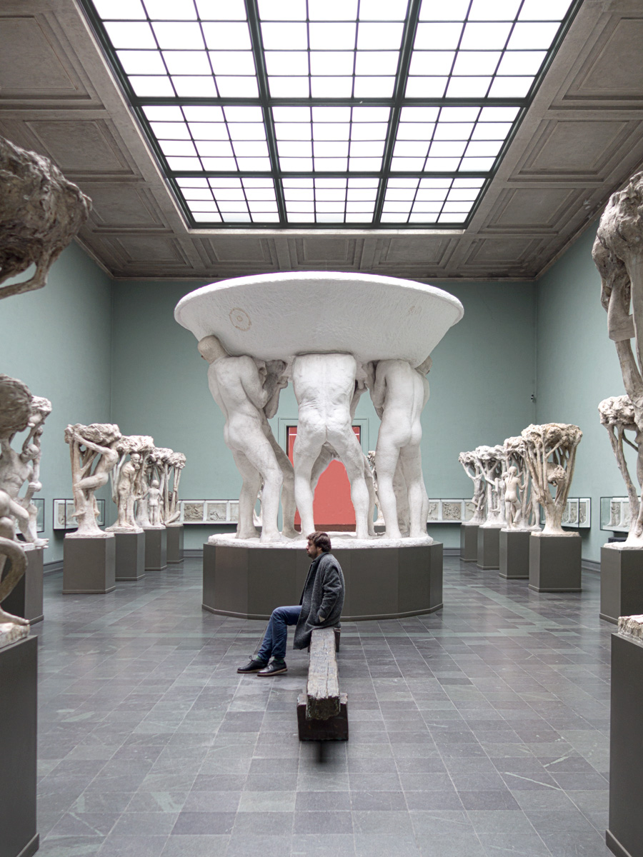 Bronze sculpture Untitled (Bench) by Tarje Eikanger Gullaksen at Skulpturbiennalen Vigeland Museet